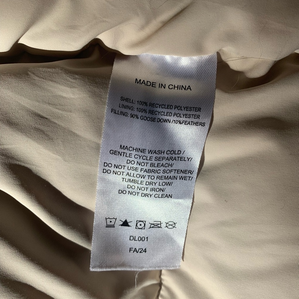 Quince Cream Puffer Vest - Picture 4 of 8